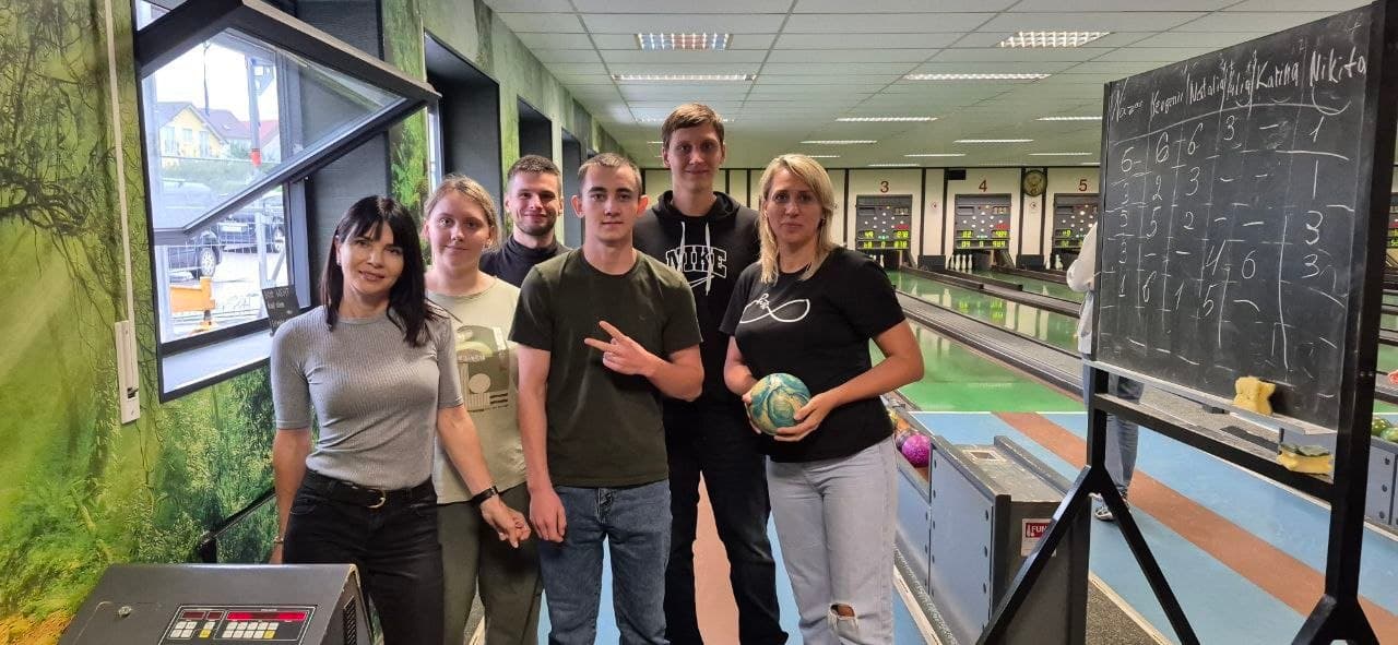 A group of future Datremoin customers from Germany spending time together